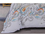 WHITE PAISLEY QUILT COVER - QUEEN